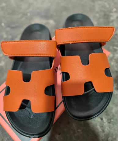 Modern Flat Sandals for Women - Casual Slip-On Shoes